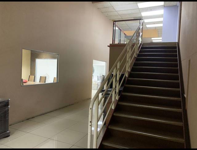 16,000M² WAREHOUSE TO LET IN INDUSTRIA